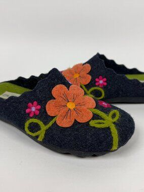 Flexus Spring Step Mules Women 37 Blue Wool Floral Embroidered Scalloped Clogs